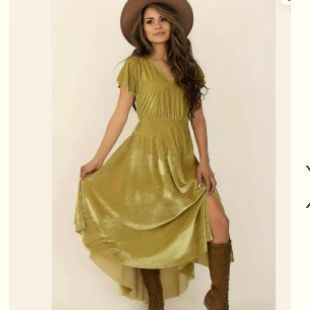 Mia Joy Elegant Olive Green Maxi Dress medium size NWT
